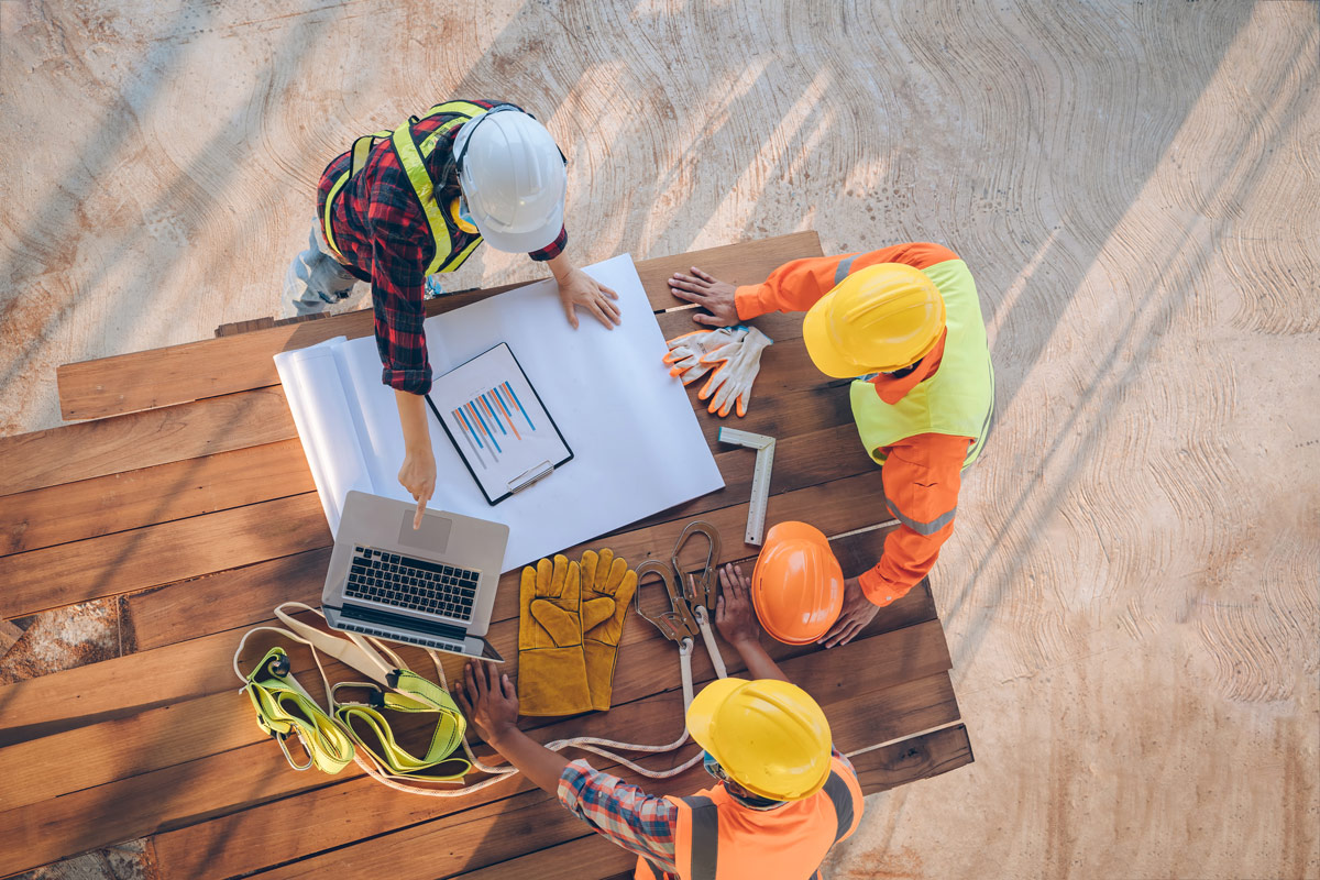 Construction contractor with a license bond in Idaho
