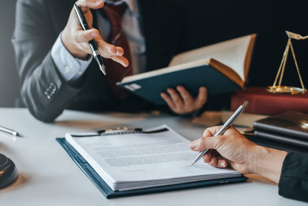 Pennsylvania notary explaining the process to a client